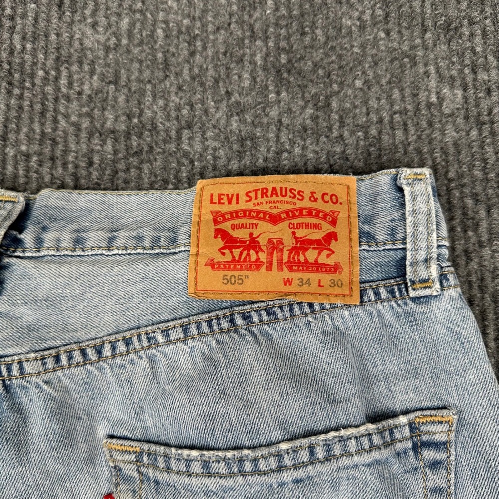 Levi's 505 Mens Regular Fit Straight Leg Jeans Light Wash Blue 34x30 Distressed - Picture 4 of 8